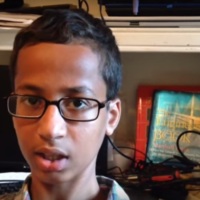 America Backs Wrongly-Accused Teen Ahmed Mohamed With #IStandwithAhmed